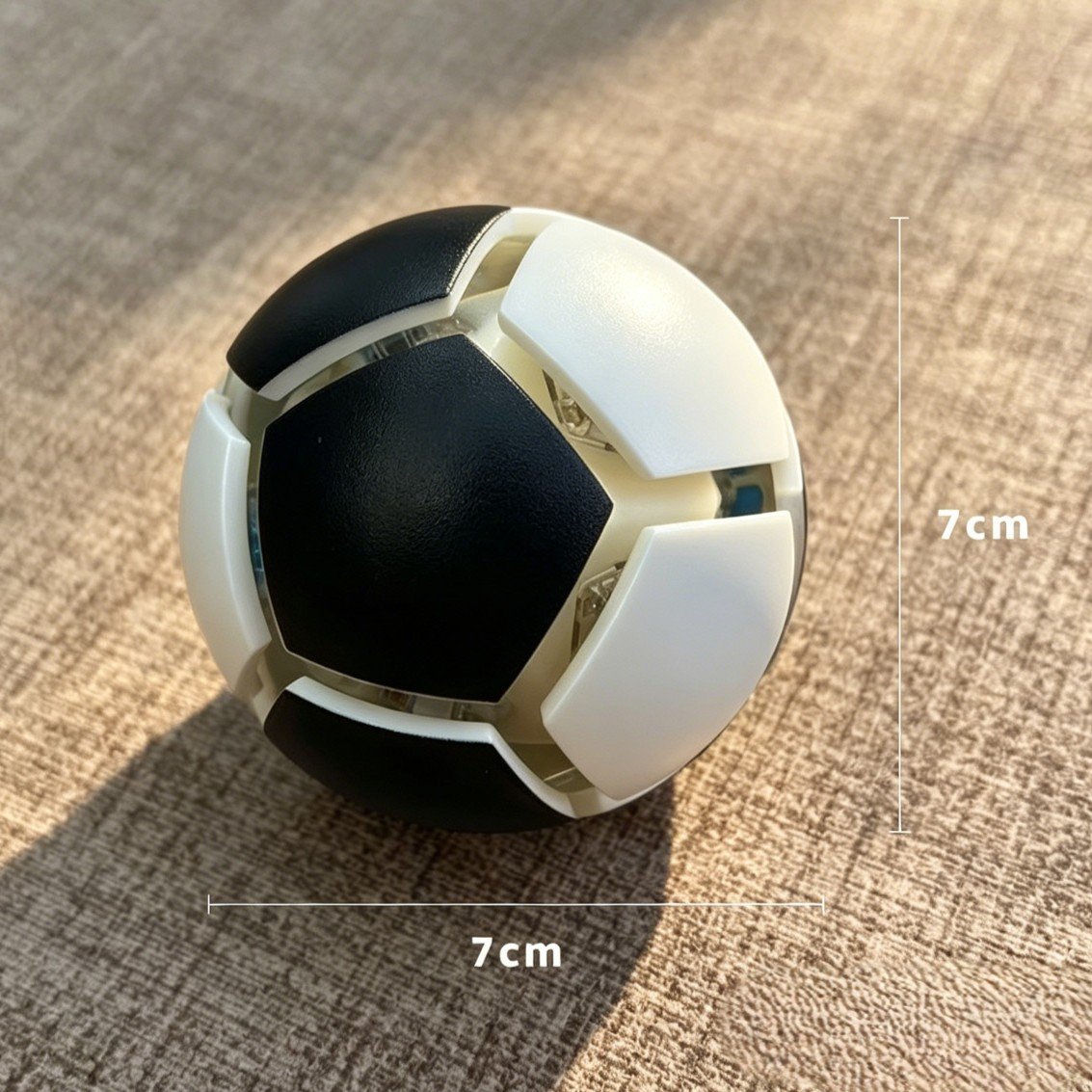 🏆⚽ Officieel gelicentieerde sleutelhanger met wereldvlag en voetbalmotief | Stressverlichtend speeltje voor in je zak