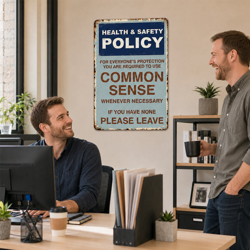 😂🤘Sarcastisch vintage metalen bordje met de tekst “Common Sense Policy”