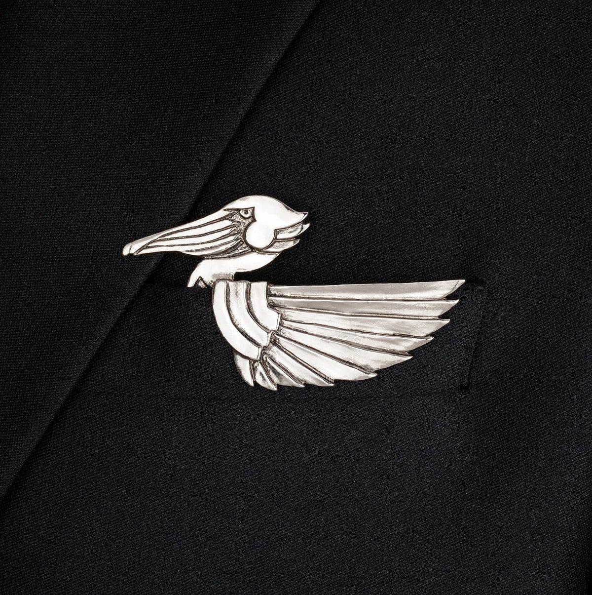 ✨ Luxe, sculpturale dierenbroche – Exclusief statement-item voor pakken en blazers