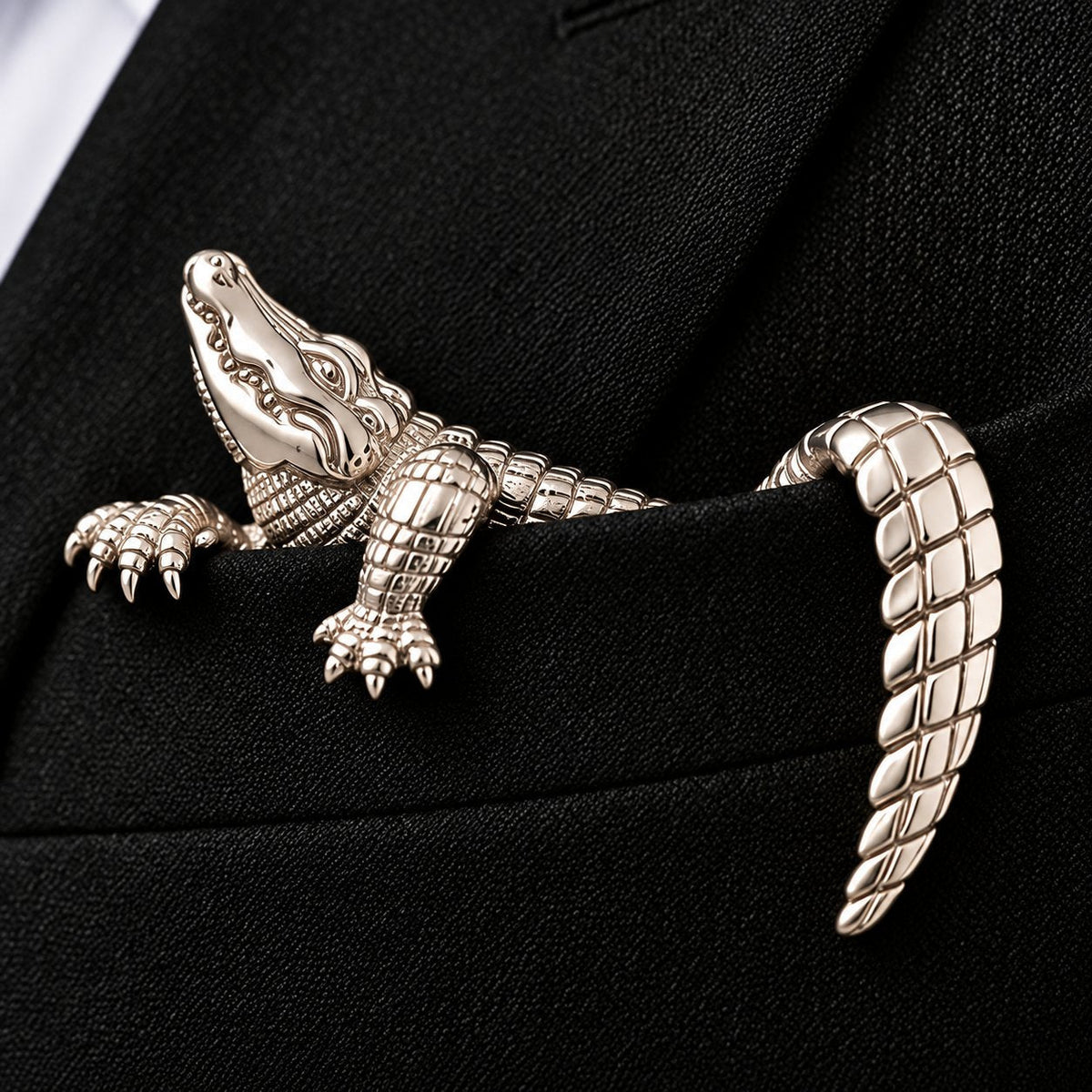 ✨ Luxe, sculpturale dierenbroche – Exclusief statement-item voor pakken en blazers