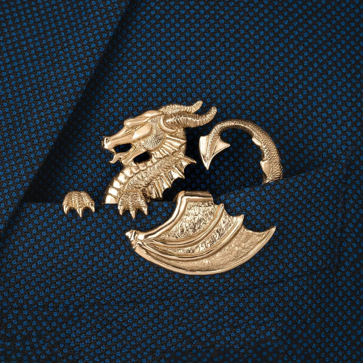 ✨ Luxe, sculpturale dierenbroche – Exclusief statement-item voor pakken en blazers
