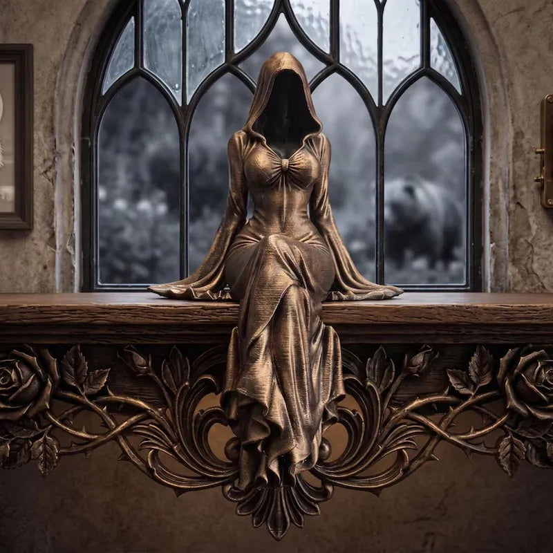 Vrouwe Reaper - etherische figuursculptuur met capuchon