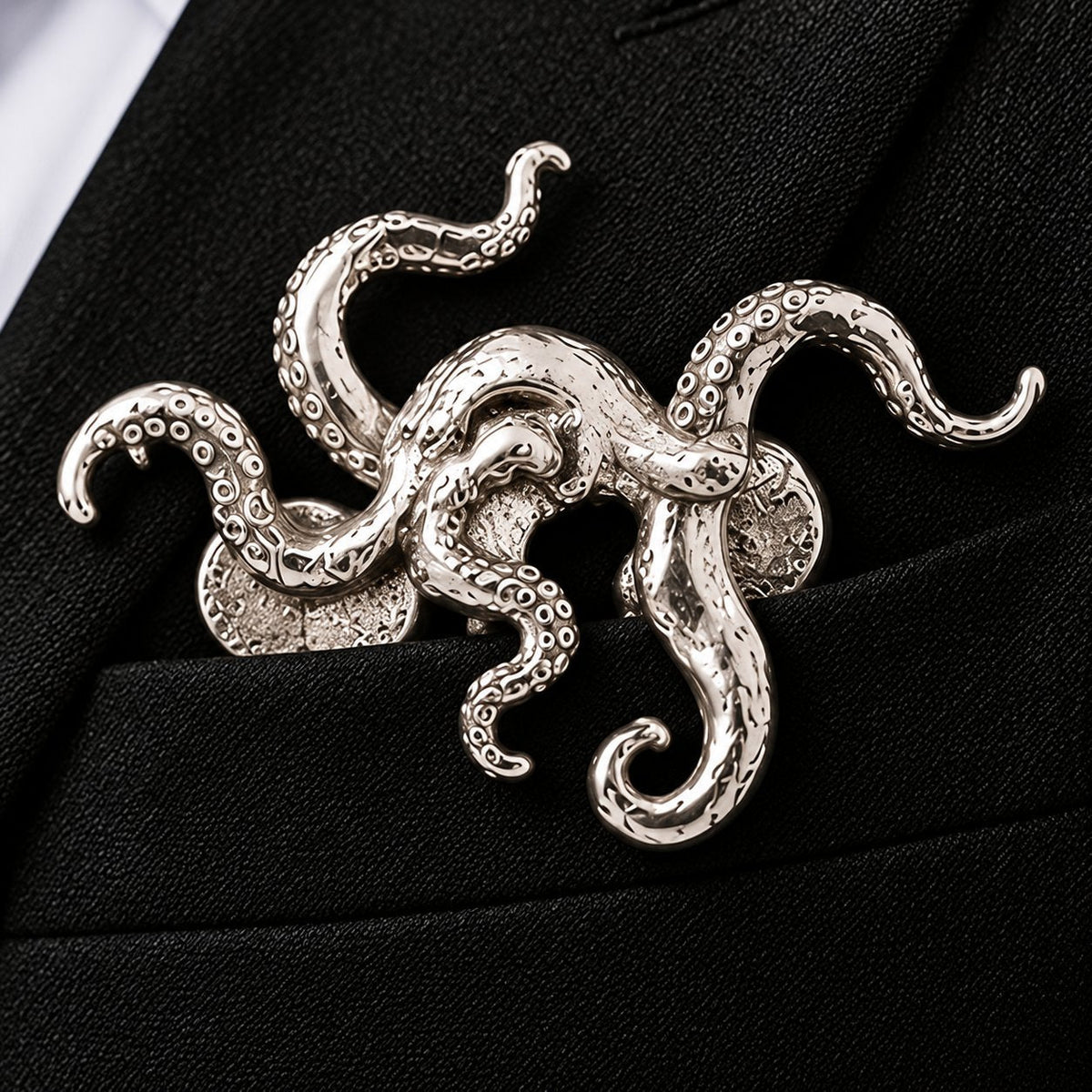 ✨ Luxe, sculpturale dierenbroche – Exclusief statement-item voor pakken en blazers